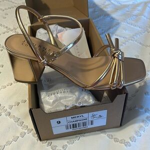 Beautiful champagne women’s shoe; never used